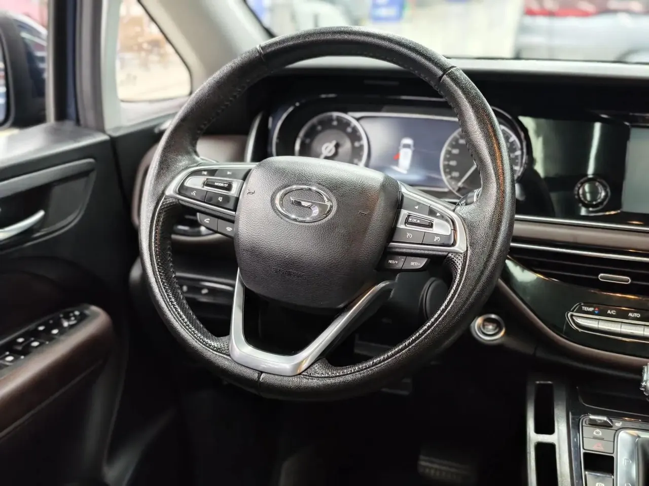 Chuanqi M6 2019 270T Automatic Premium Edition (7 seats) National V 5