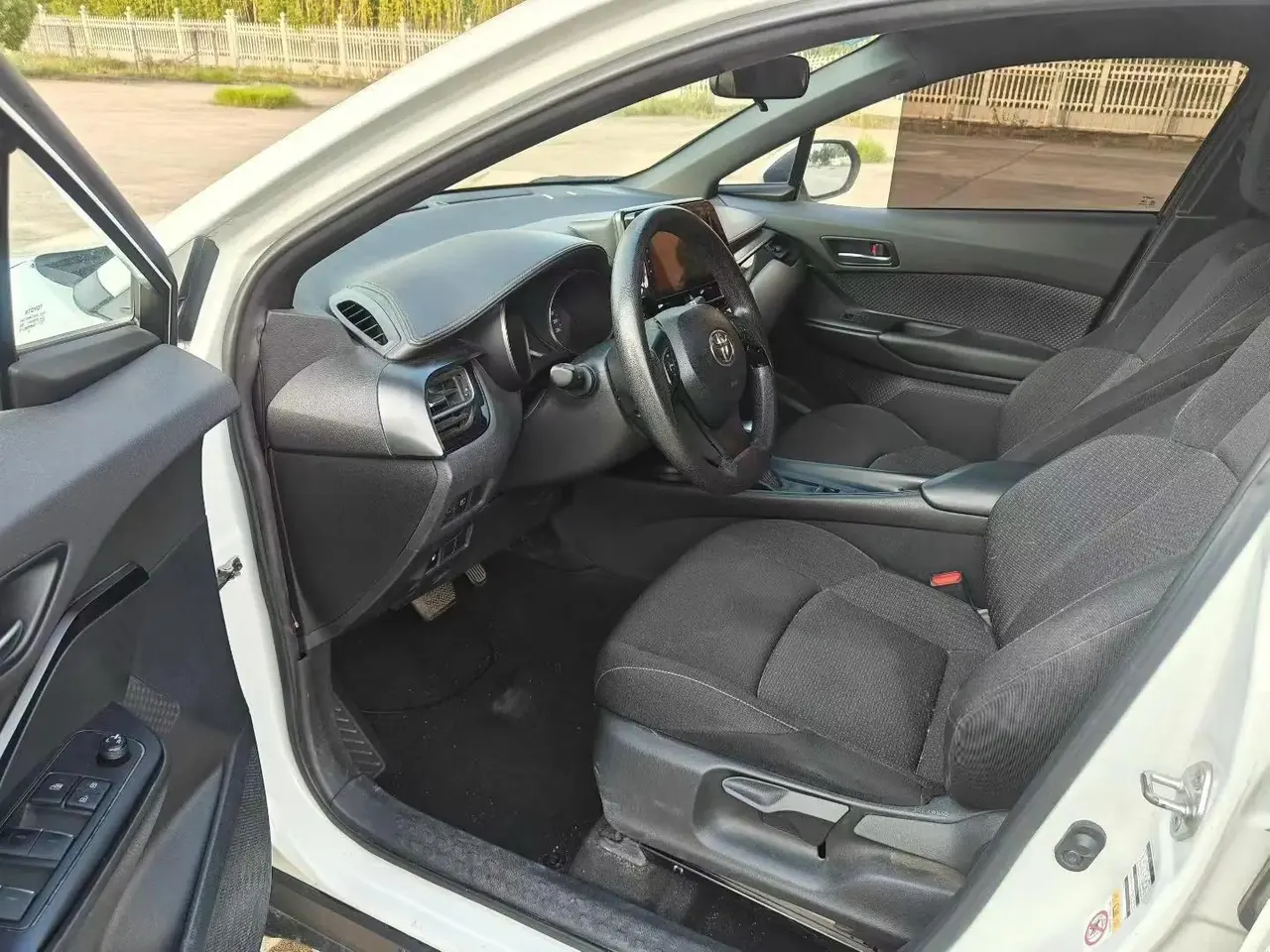 Toyota C- HR 2020 2.0L Comfort Edition 4
