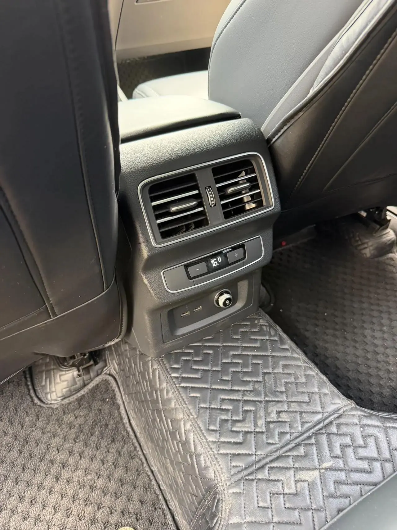Audi 2024 Q5L 2.0TFSI 45TFSI Luxury Dynamic Edition, Automatic 22
