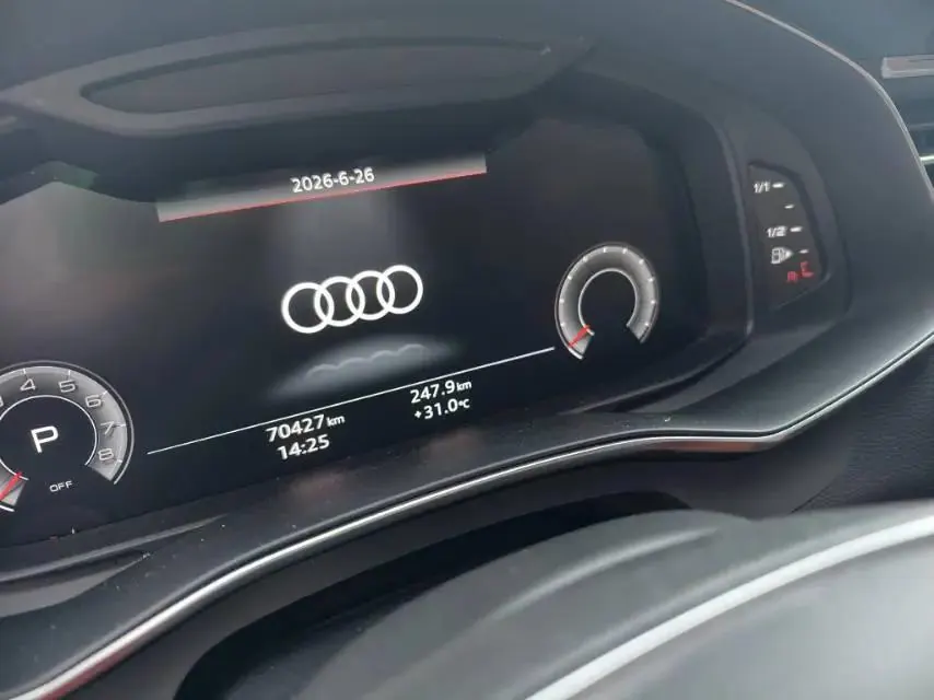 Audi A6L 2022 45 TFSI Selected Elegant Type 4