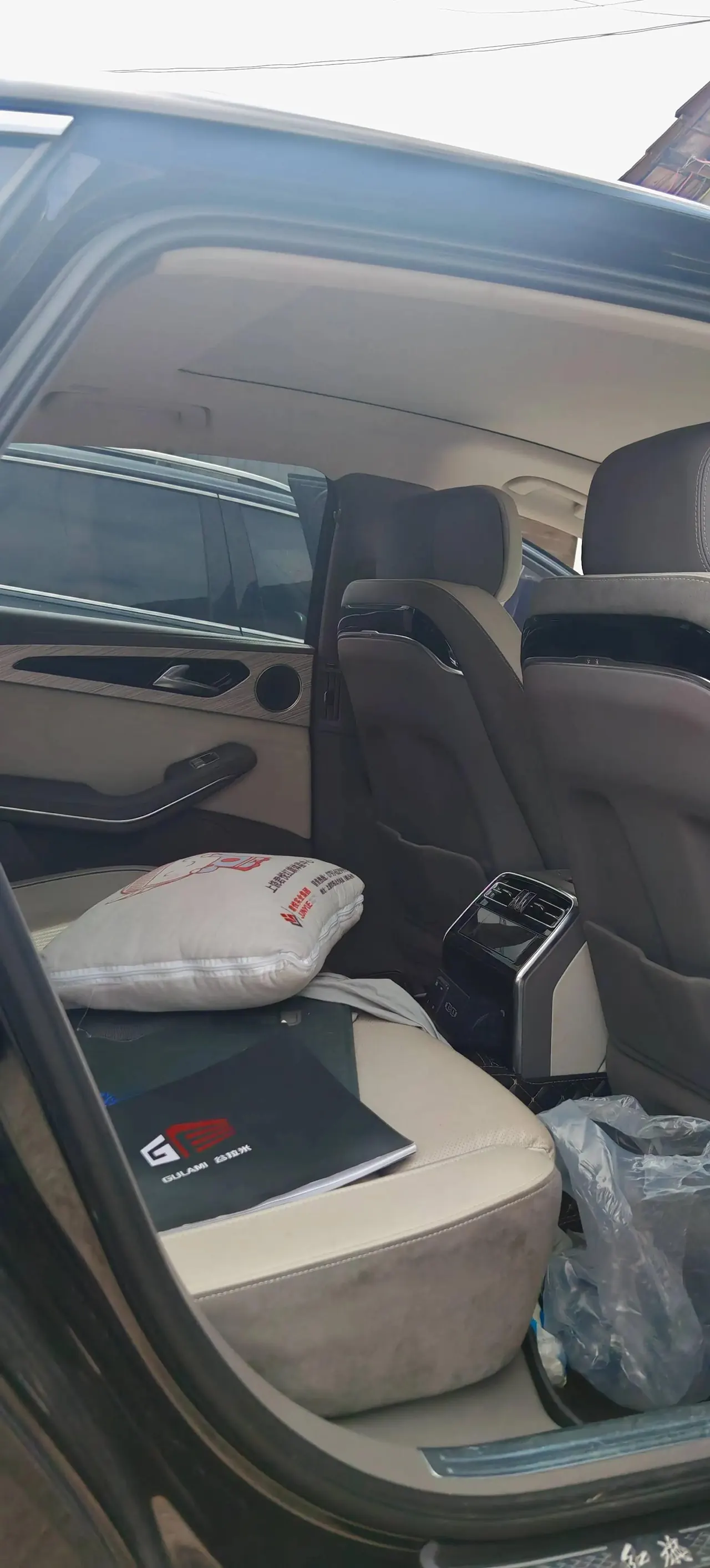 HongQi H9 2020 model 2.0T Intelligent Connected Flag-Charm Edition 7