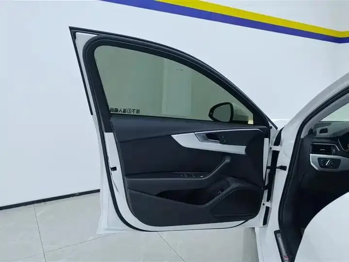 Audi A4L 2020 40 TFSI Fashion Dynamic 7