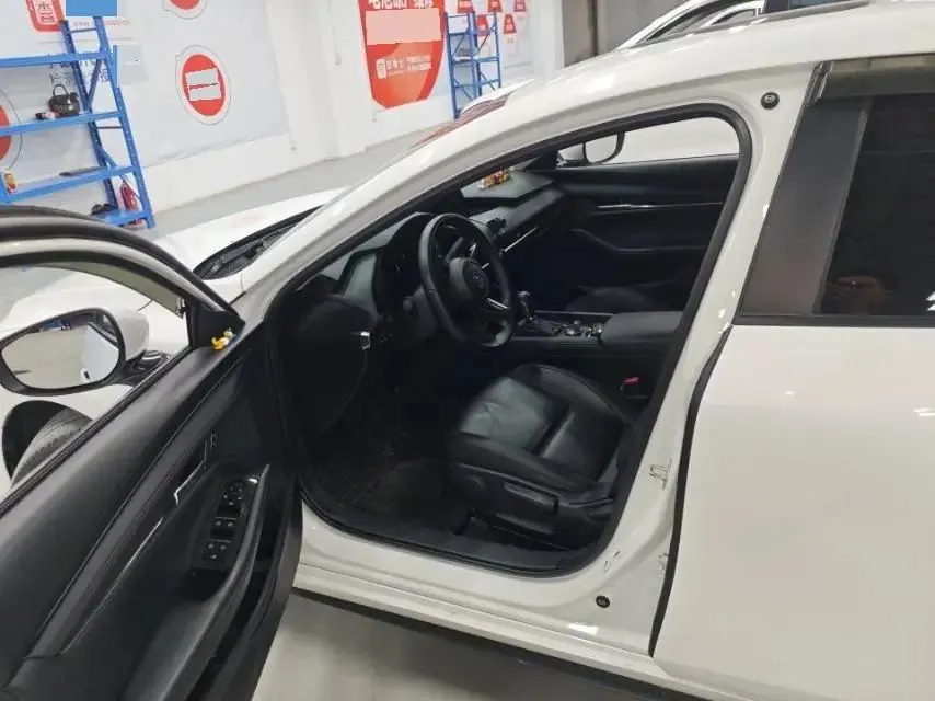 Mazda 3 Onksera 2023 2.0L Automatic Quality Elegant Edition 3