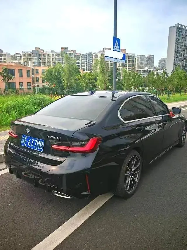 BMW 3 Series 2025 Model 325Li 2.0T M Sport Package Automatic 3