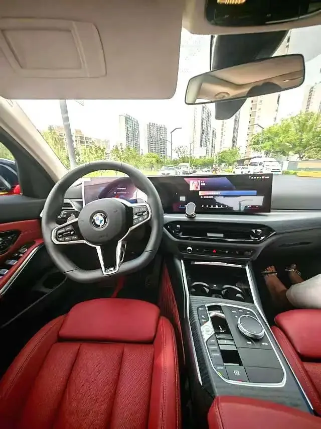 BMW 3 Series 2025 Model 325Li 2.0T M Sport Package Automatic 5