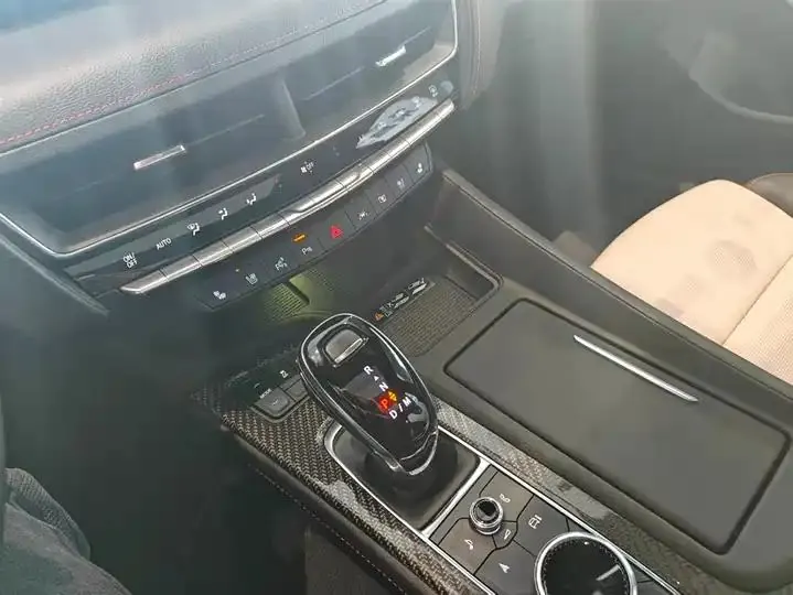 Cadillac CT5 2025 28T Track Performance Edition Peak Track Optional Package 6