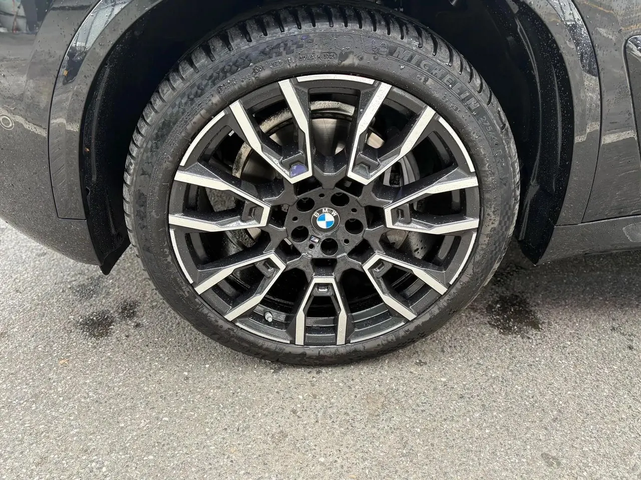 BMW 2023 X5 xDrive40Li 48V 3.0T M sports obsidian night suit automatic gear 14