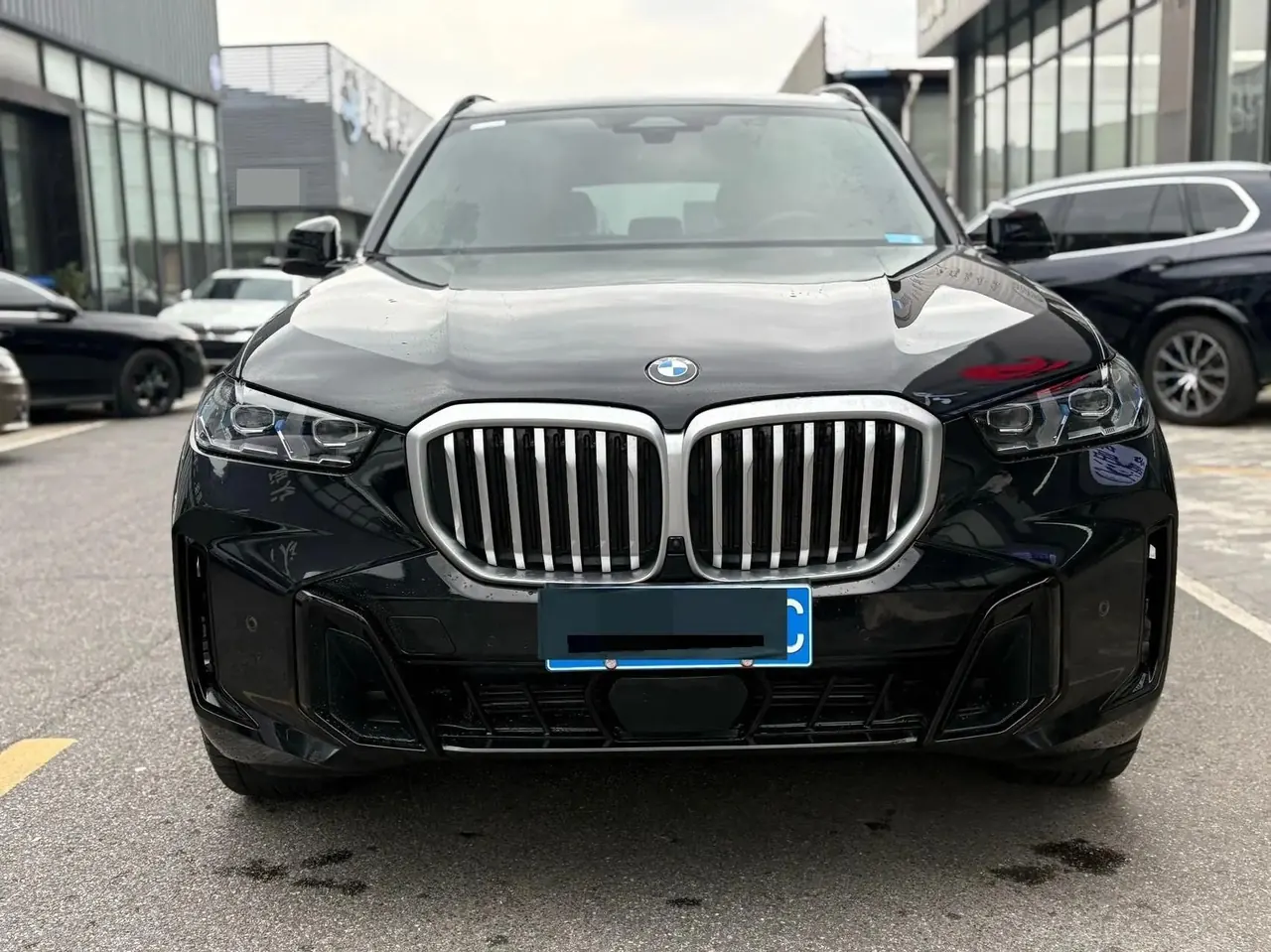 BMW 2023 X5 xDrive40Li 48V 3.0T M sports obsidian night suit automatic gear 2