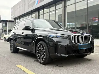 BMW 2023 X5 xDrive40Li 48V 3.0T M sports obsidian night suit automatic gear 3