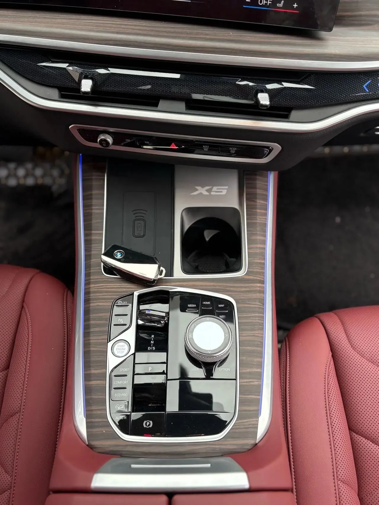 BMW 2023 X5 xDrive40Li 48V 3.0T M sports obsidian night suit automatic gear 9
