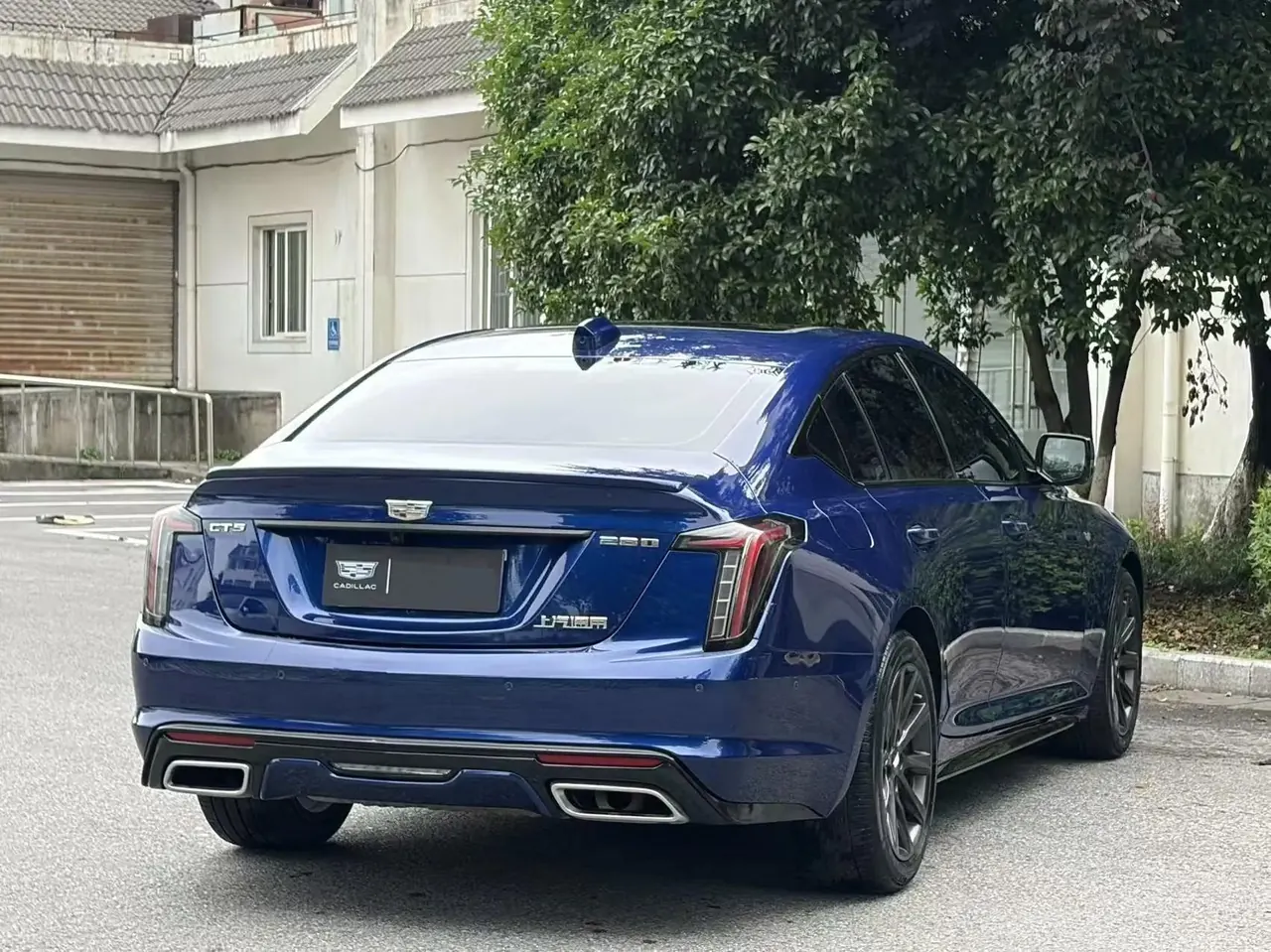 Cadillac CT5 2024 28T Honorable Model 4