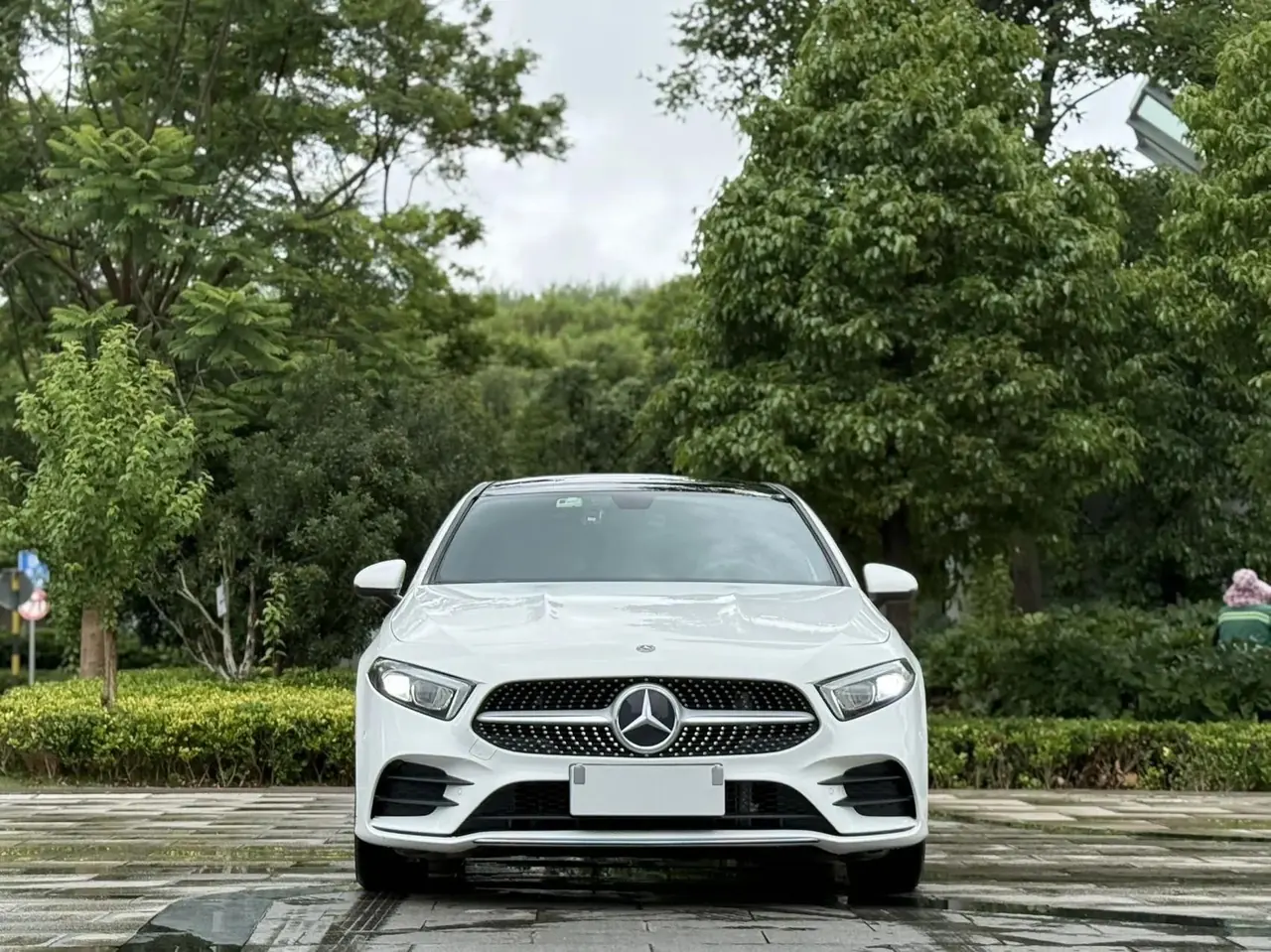 Mercedes Benz A- Class 2020 model facelift A 200 L Sport Sedan Luxury Edition 2