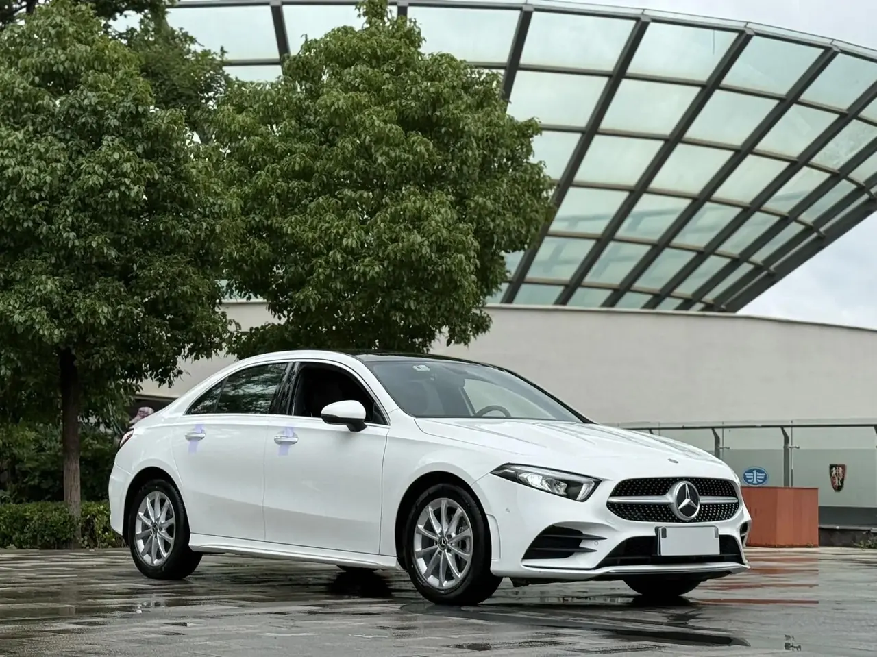 Mercedes Benz A- Class 2020 model facelift A 200 L Sport Sedan Luxury Edition 3