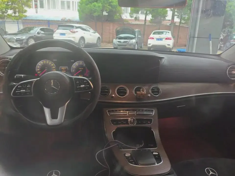 Mercedes Benz E-Class 2019 to E 300 L Fashion 3
