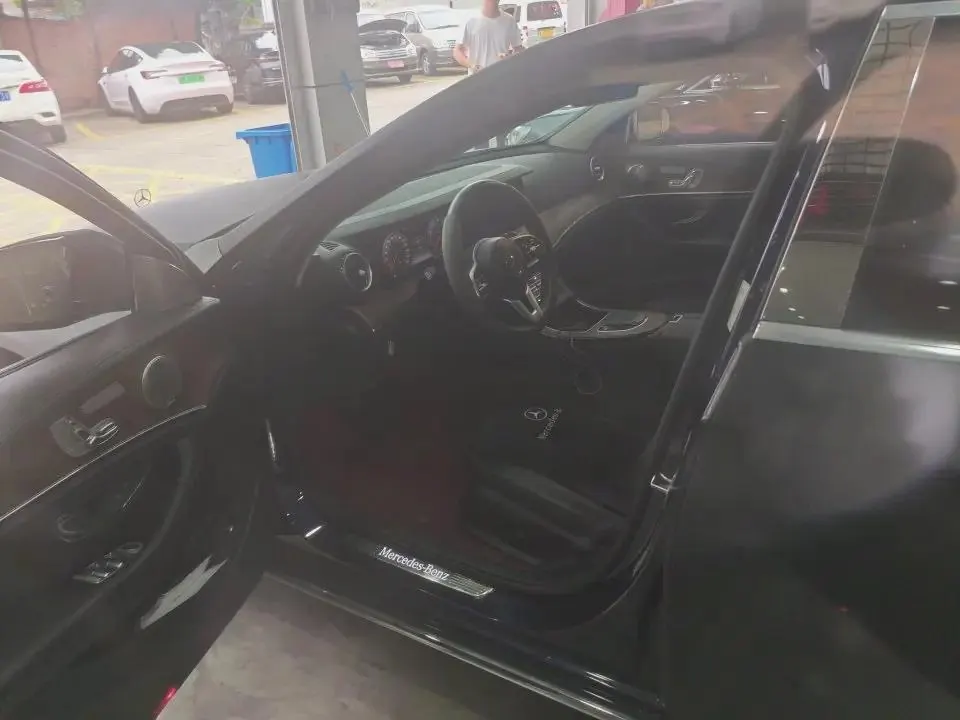 Mercedes Benz E-Class 2019 to E 300 L Fashion 4
