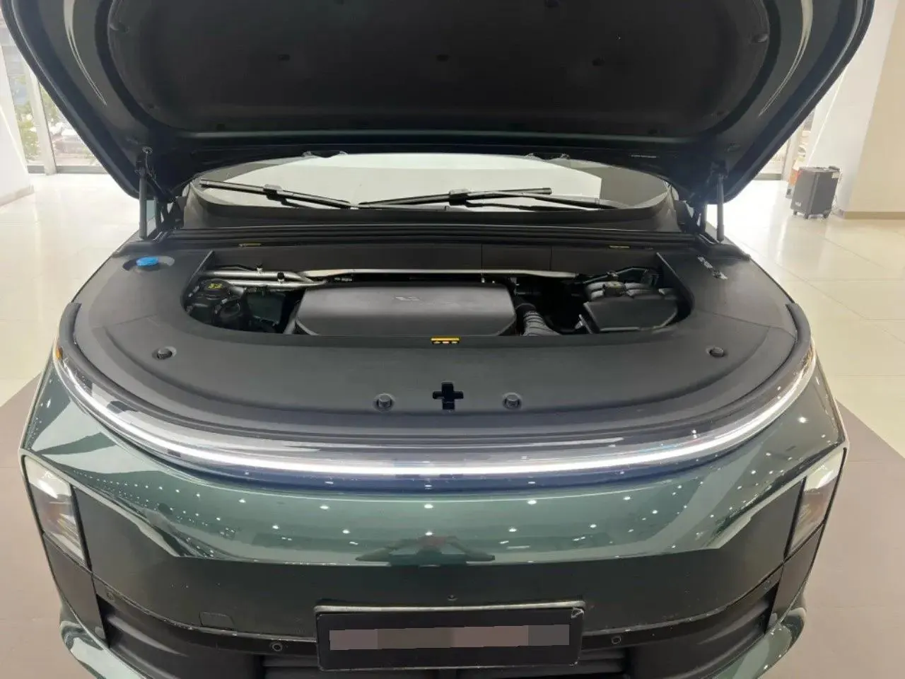 Li 2025 L6 Max Intelligent Refreshed Version Automatic Transmission 5