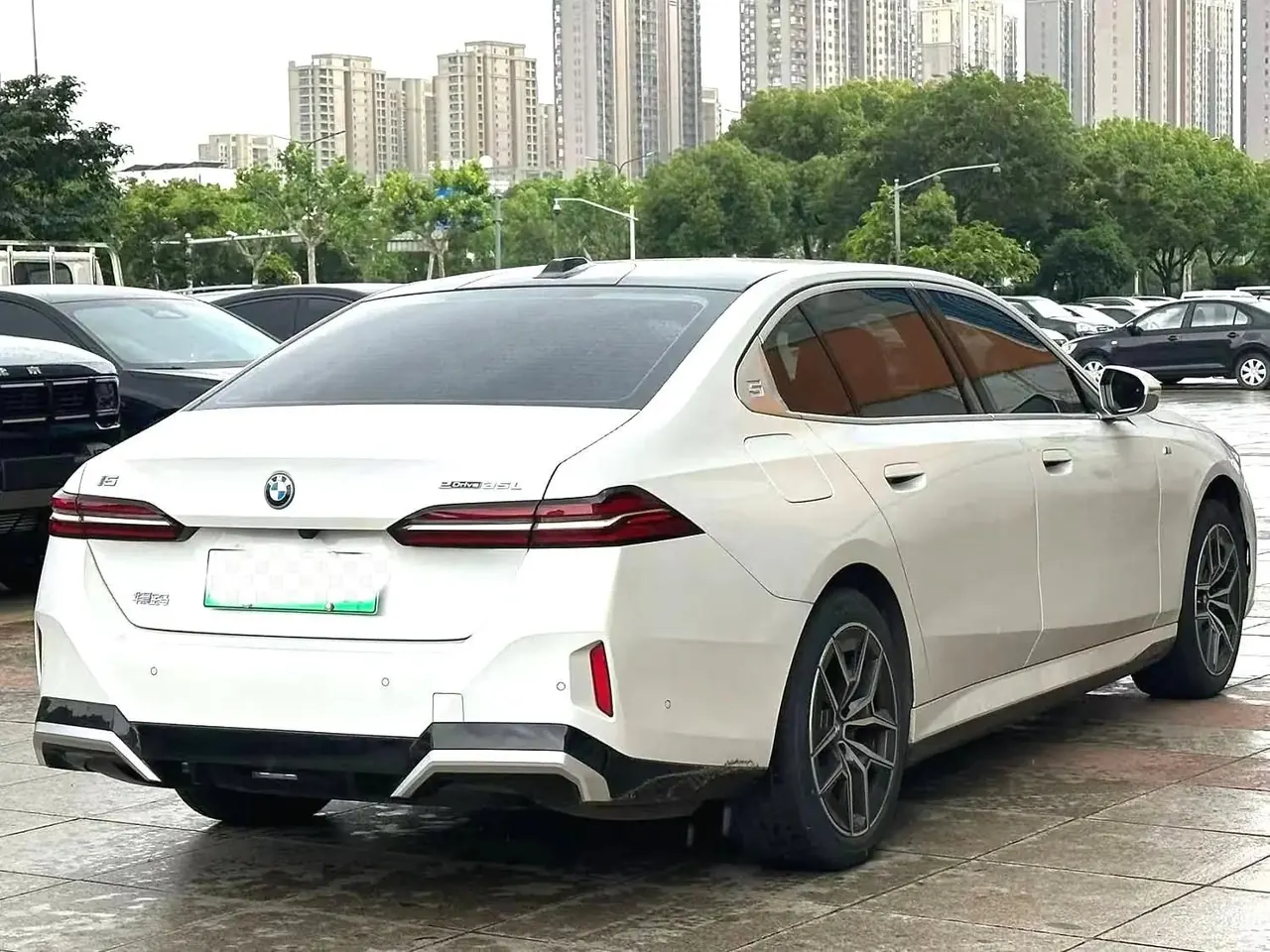 BMW i5 2024 eDrive 35L M Sport Set 9