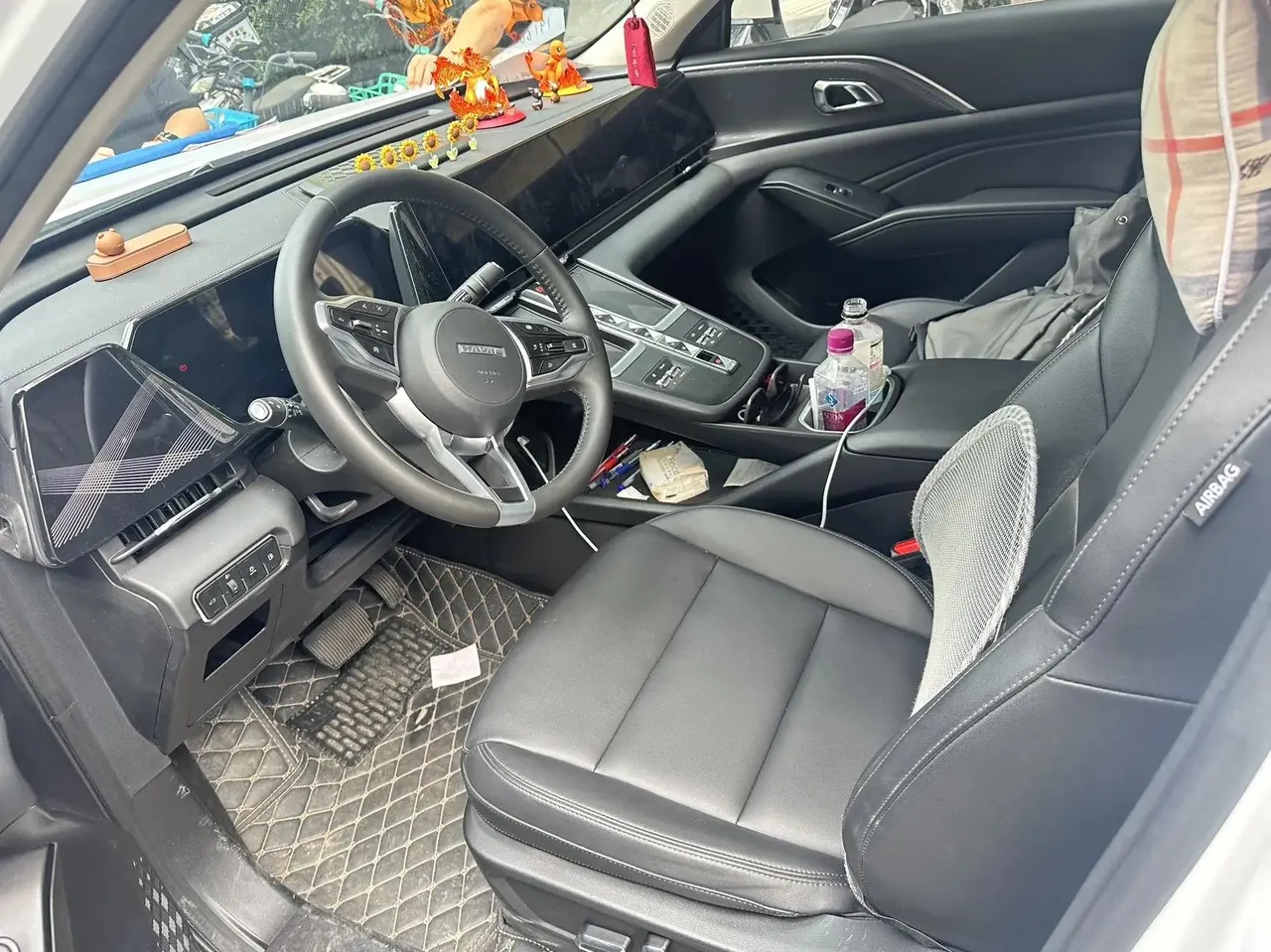 Haval Xiaolong MAX 2023 1.5L Hi 4 105 4-wheel drive pilot version 4