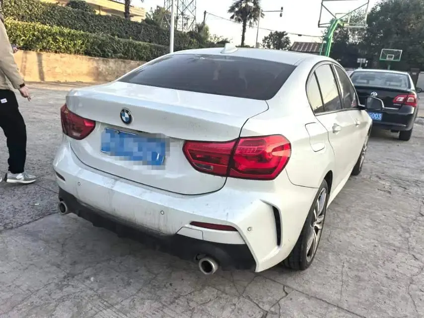 BMW 1 Series 2020 125i Leading M Sports Suit 6