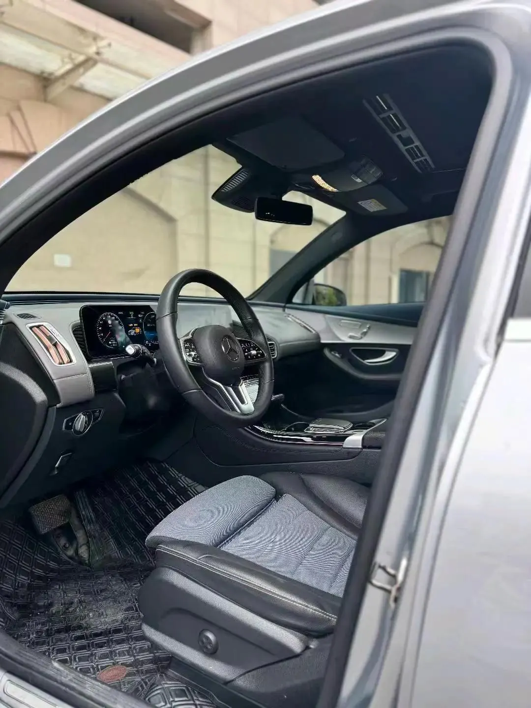 Mercedes Benz EQC 2022 EQC 350 4MATIC 6