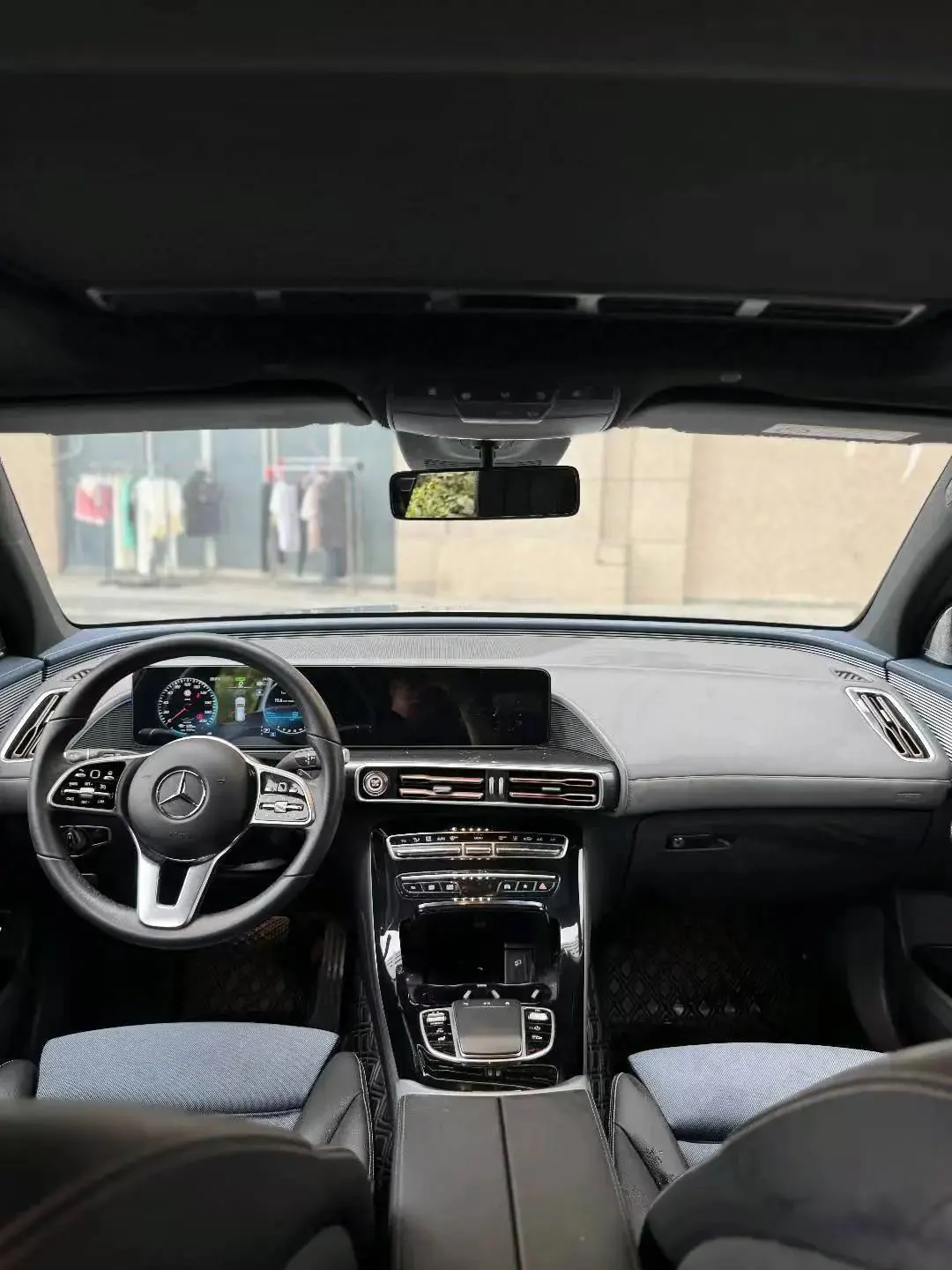 Mercedes Benz EQC 2022 EQC 350 4MATIC 7