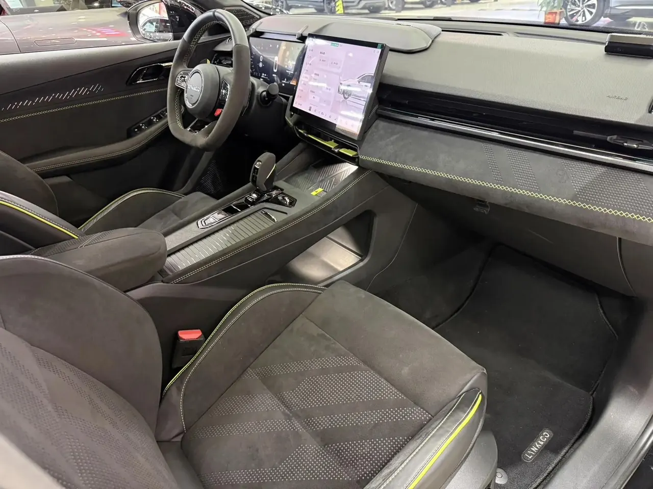 LYNK&amp;CO 2025 LYNK&amp;CO 03 2.0TD performance package automatic gear 9