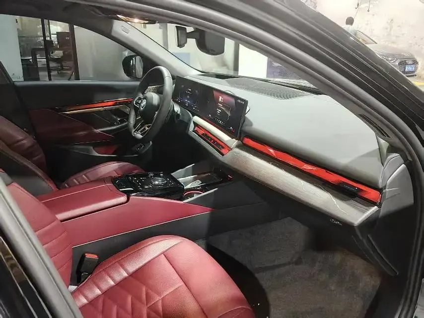 BMW 5 Series 2026 530Li 48V 2.0T Leading M Sports Suit Automatic Gear 5