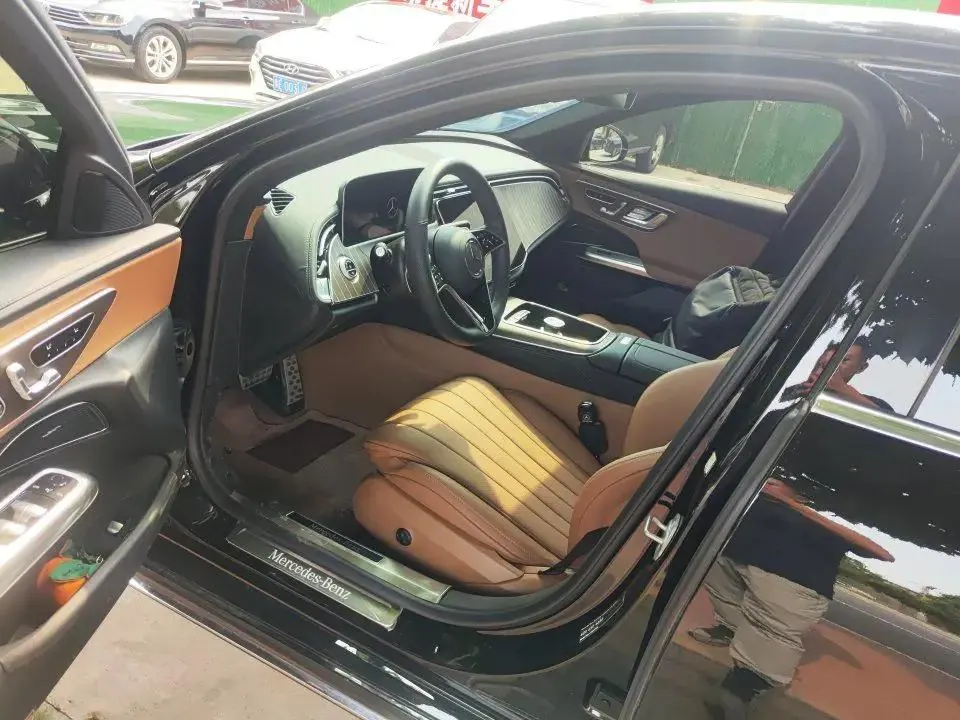 Mercedes Benz E Class 2025 E 300 L 48V 2.0T Fashion Automatic Gear 5