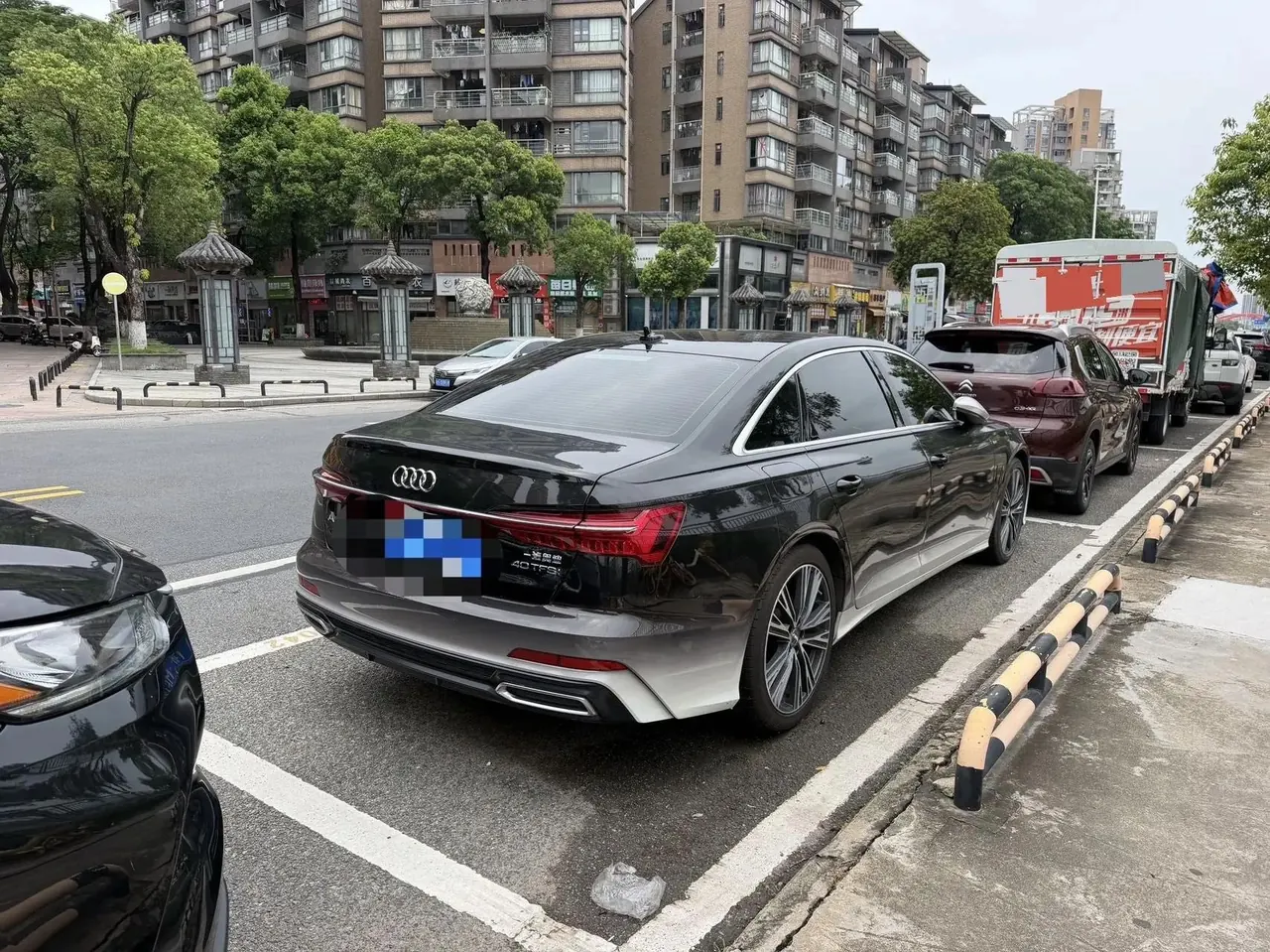 Audi A6L 2021 40 TFSI Deluxe Dynamic 2