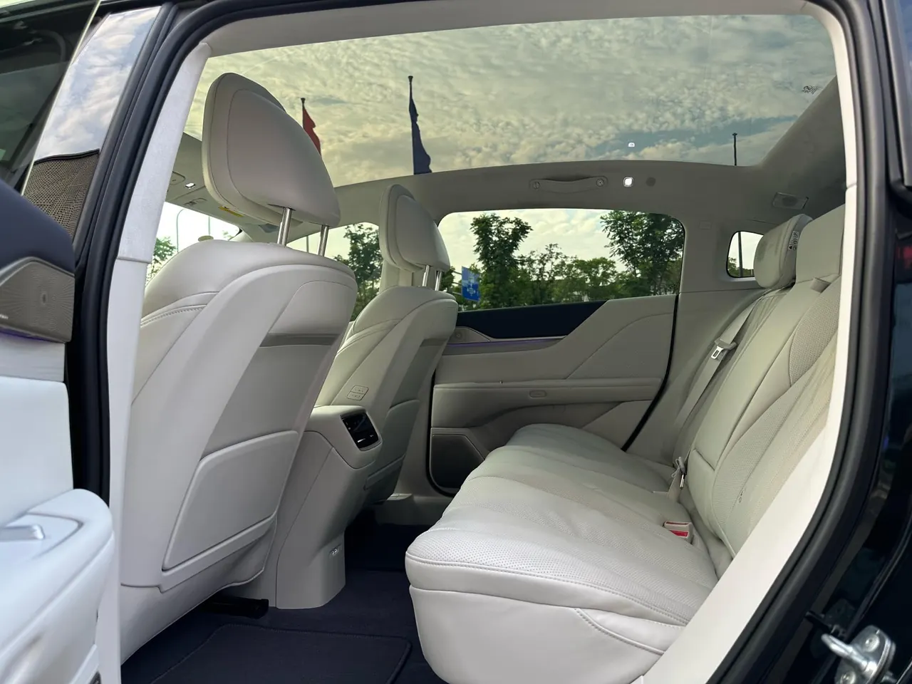 Buick 2026 to the border L7 Avia automatic gear 11