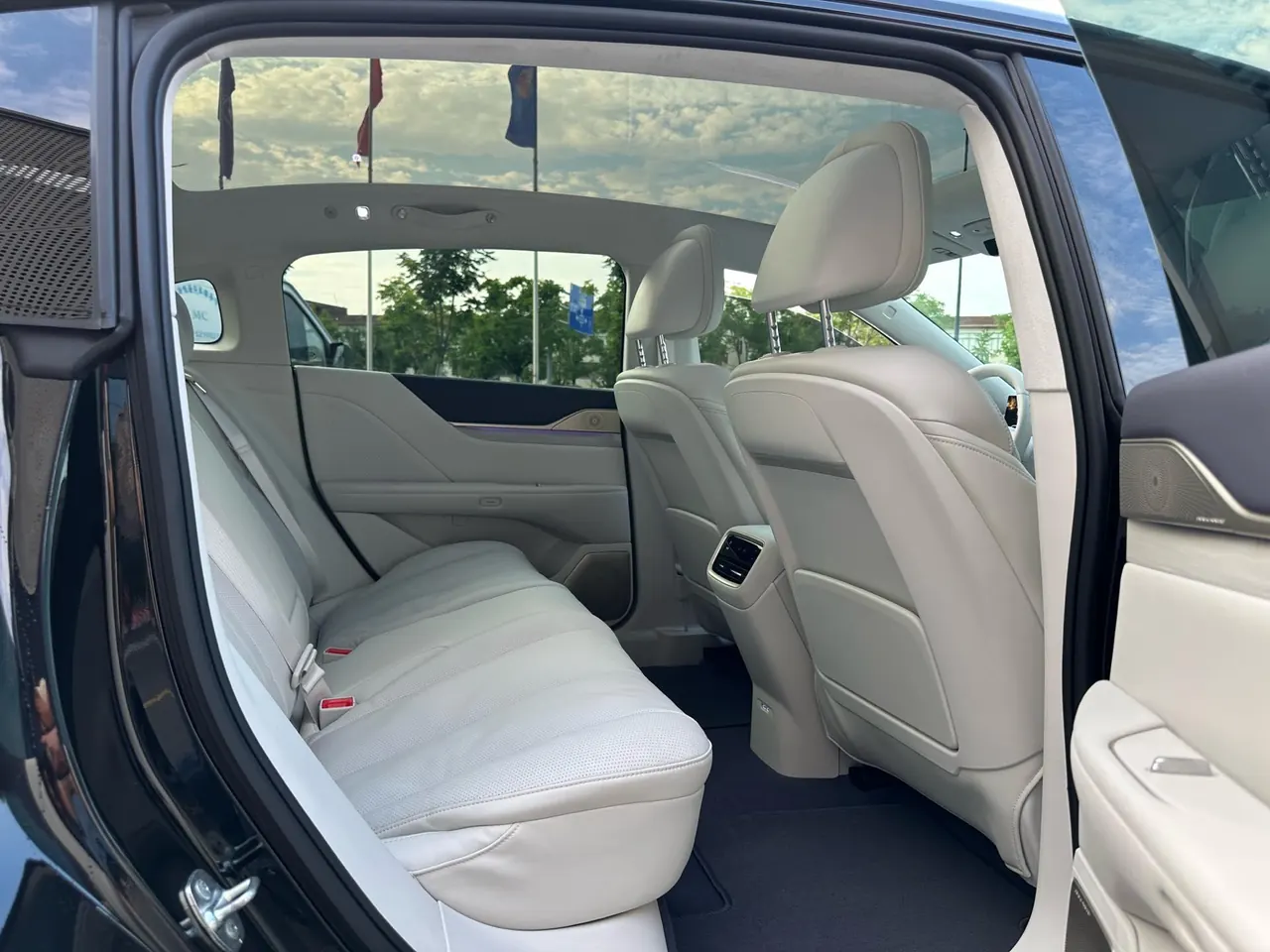 Buick 2026 to the border L7 Avia automatic gear 9
