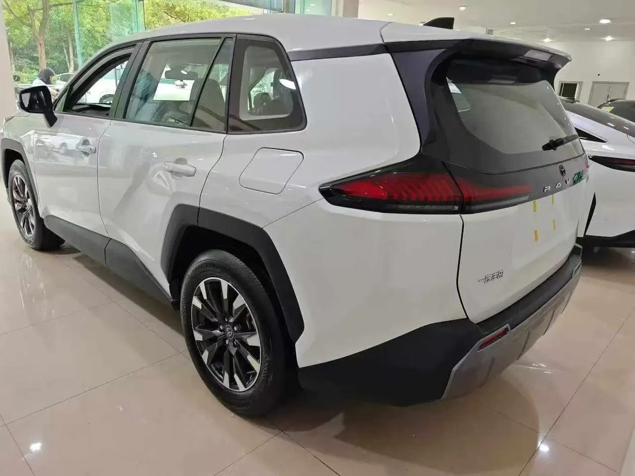 Toyota 2026 RAV4 Rongbo 2.0 Stepless Two-Drive Deluxe Automatic Gear 2