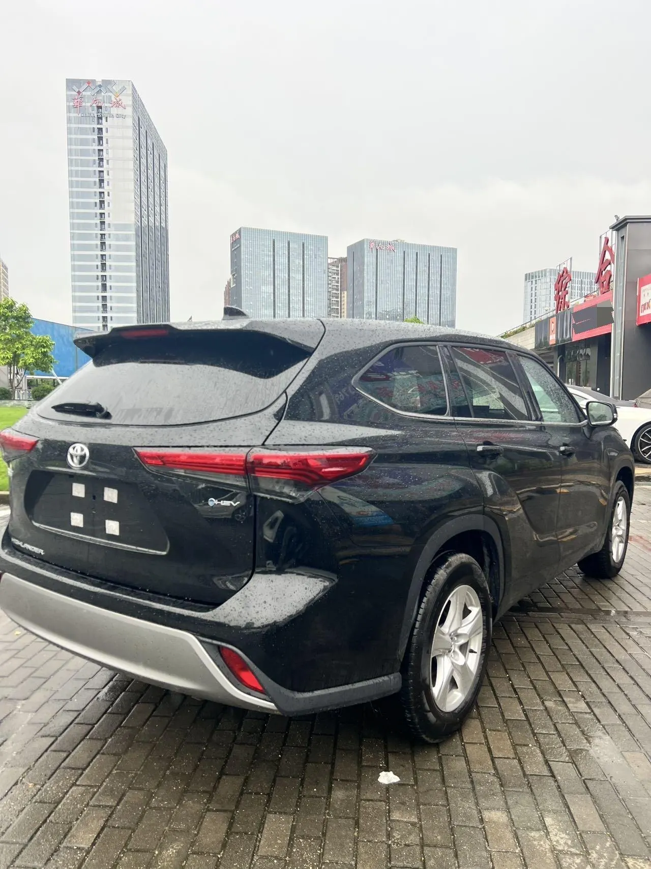 Toyota 2026 Highlander Dual Engine 2.5 Stepless Intelligent Electric Hybrid Two-Drive Elite Edition 5-seat Automatic Transmission 9