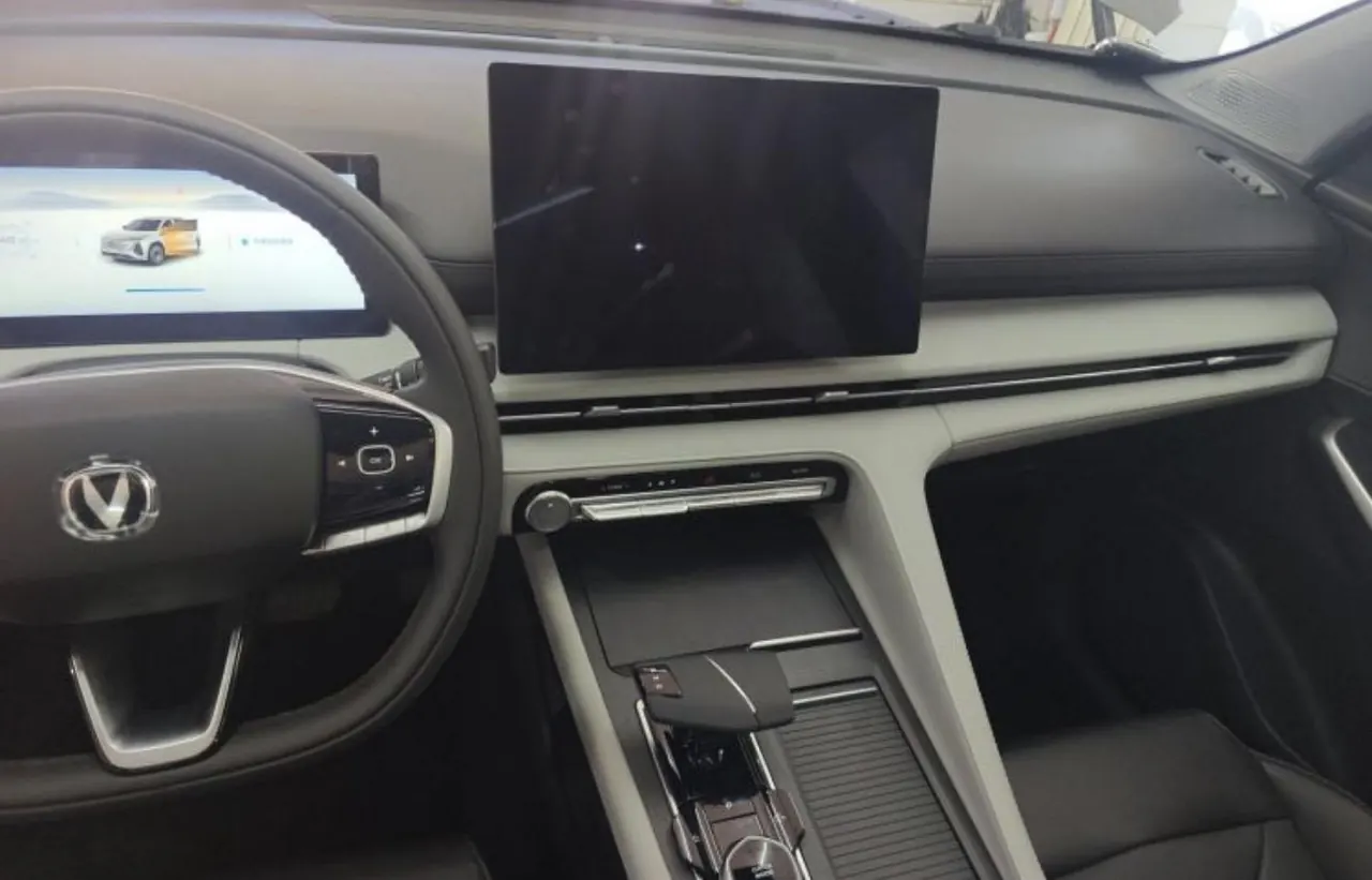 ChangAn 2026 CS75 PLUS 1.5T Smart Champion Edition New Blue Whale Smart Navigation Automatic Gear 5