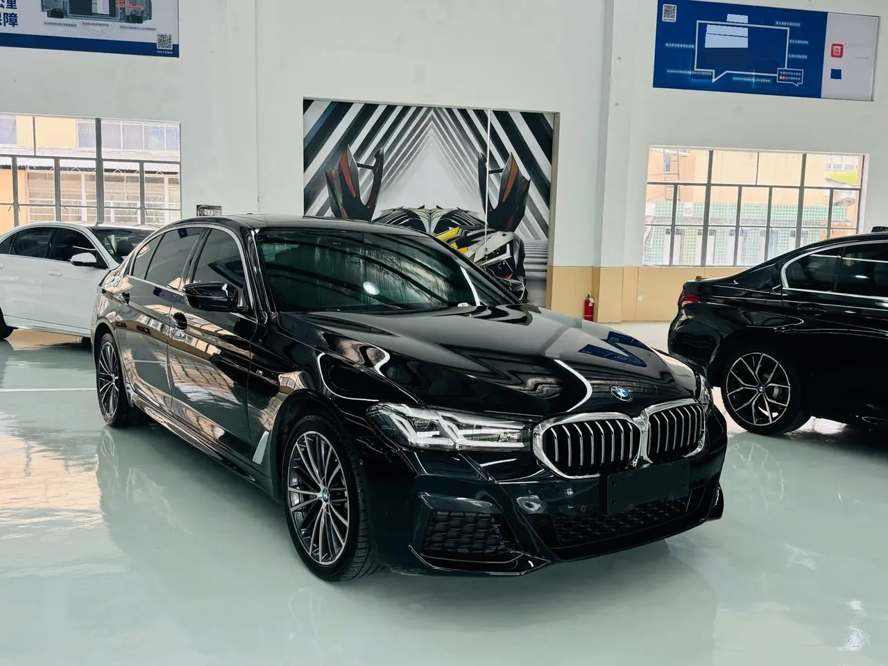 BMW 5 Series 2022 530Li 2.0T Leading M Sports Suit (Modified) Automatic Gear 3