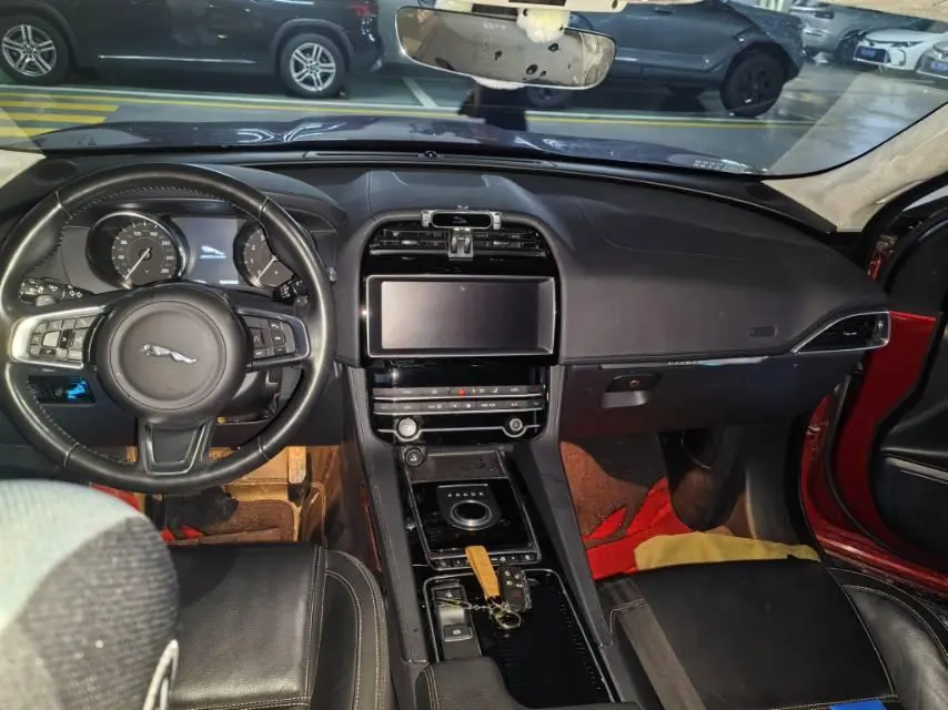 Jaguar F-PACE (Imported) 2020 F-PACE 2.0T City Premium Edition Automatic Gear 4
