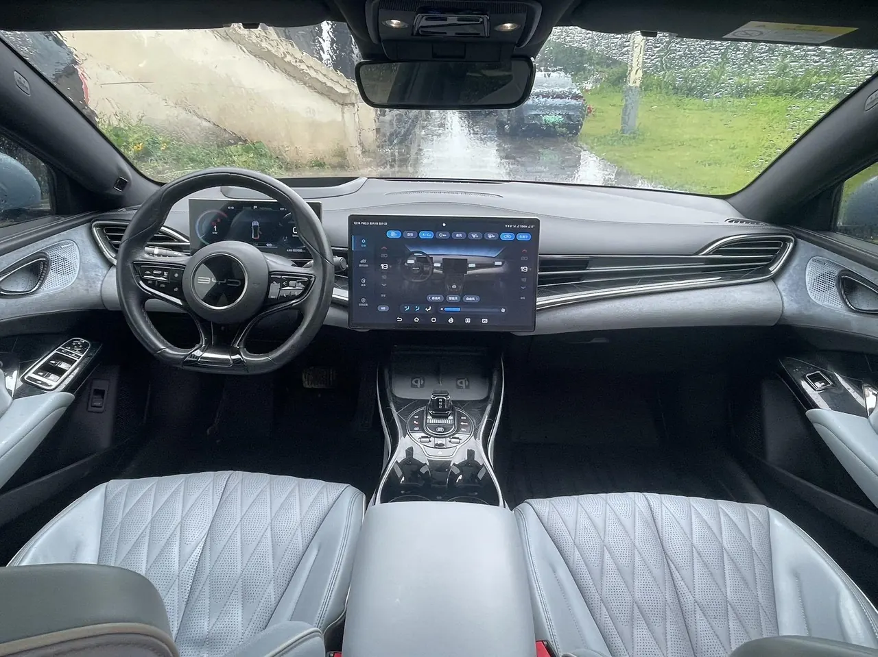 BYD 2022 seals 700km long endurance rear drive automatic gear 6