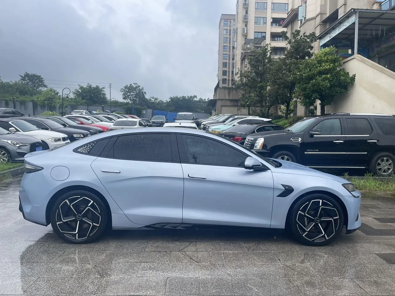 BYD 2022 seals 700km long endurance rear drive automatic gear 8