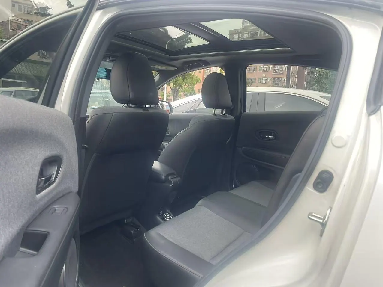 Honda 2021 XR-V 1.5 Stepless Comfort Edition Automatic Gear 4