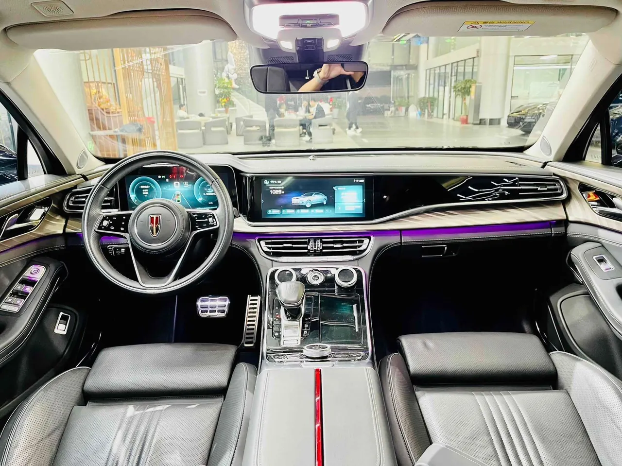 HongQi 2020 H9 48V 2.0T Zhilian Flag Edition Automatic Gear 3