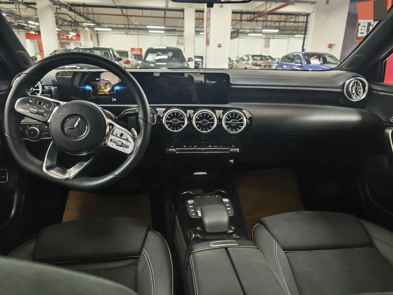 Mercedes Benz Class A 2022 A 200 L 1.3T Fashion (Change 3) Automatic 6