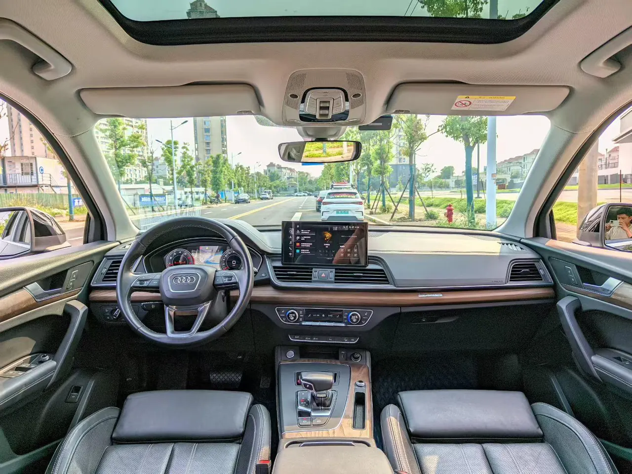 Audi 2022 Q5L 2.0TFSI 40TFSI Deluxe Elegant Automatic 7