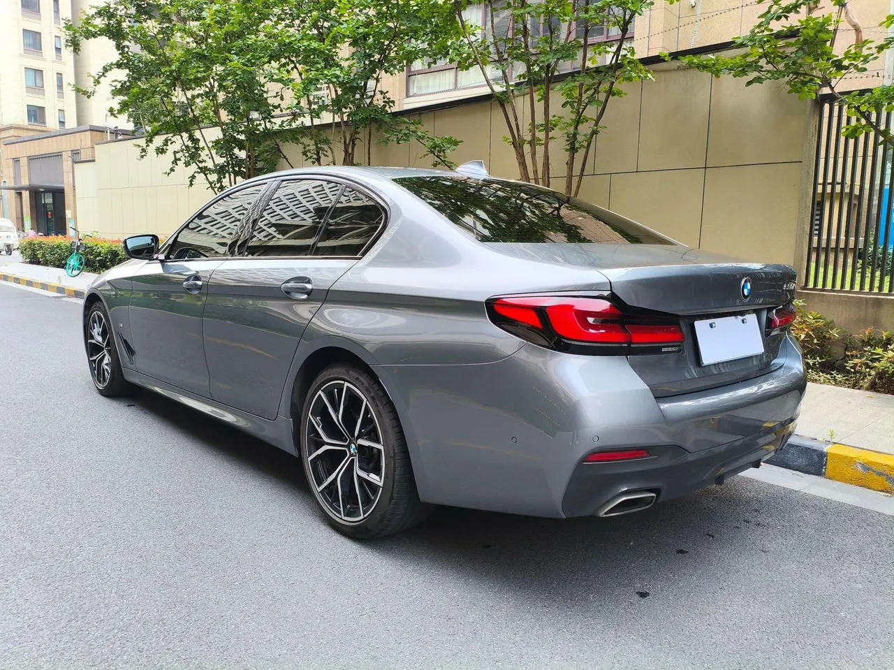 BMW 5 Series (Imported) 2022 530i 2.0T M Sports Suit (Modified 2) Automatic Gear 8