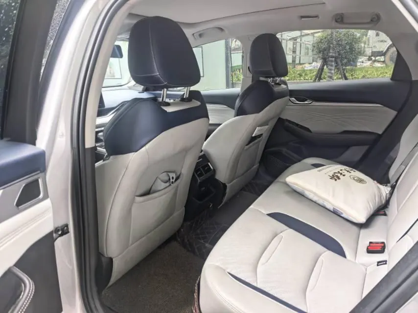 Geely 2021 xingrui 2.0T distinguished model (modified) automatic gear 3