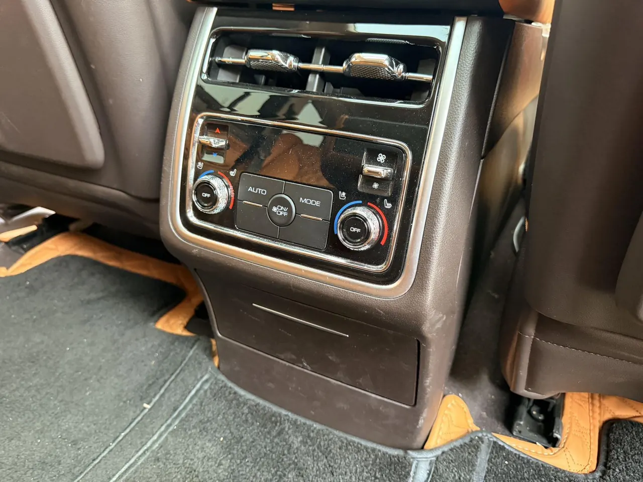Tank 2022 Tank 500 48V 3.0T Sports Edition 5-seat Automatic Gear 6
