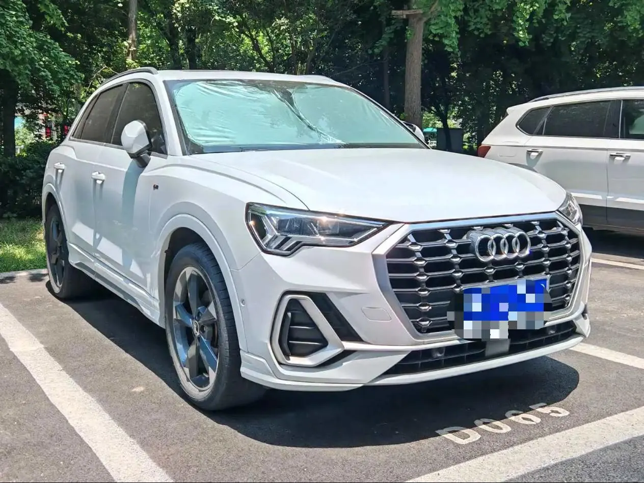 Audi 2022 Q3 1.4TFSI 35TFSI Fashion Dynamic Automatic 3