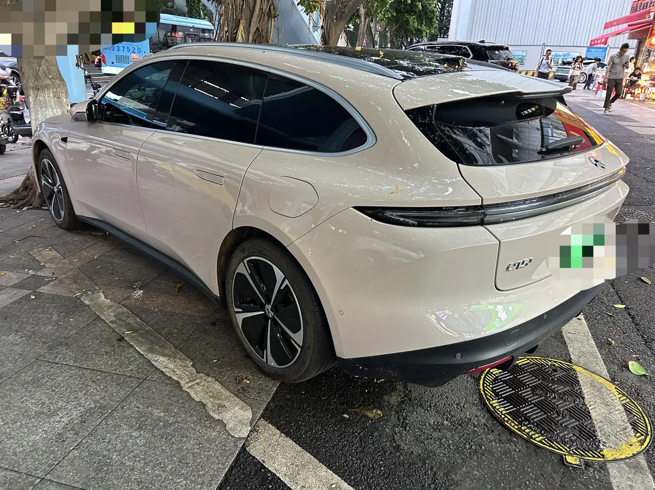 NIO 2024 ET5T 75kWh Touring automatic 11