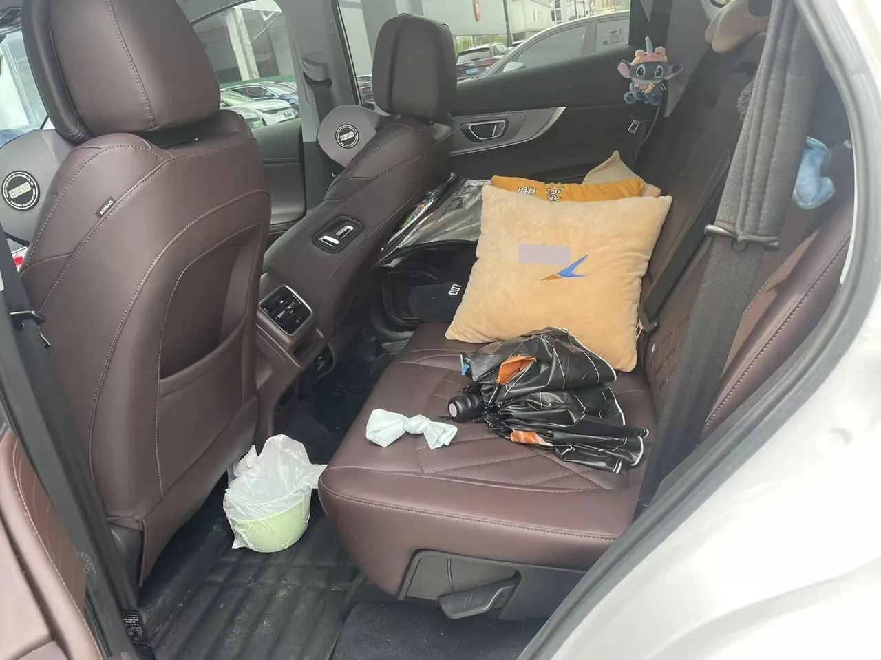 Chery 2024 Ruihu 8 PRO 1.6T 290T Champion Edition Two-Drive Peak Edition 5-seat Automatic Gear 8