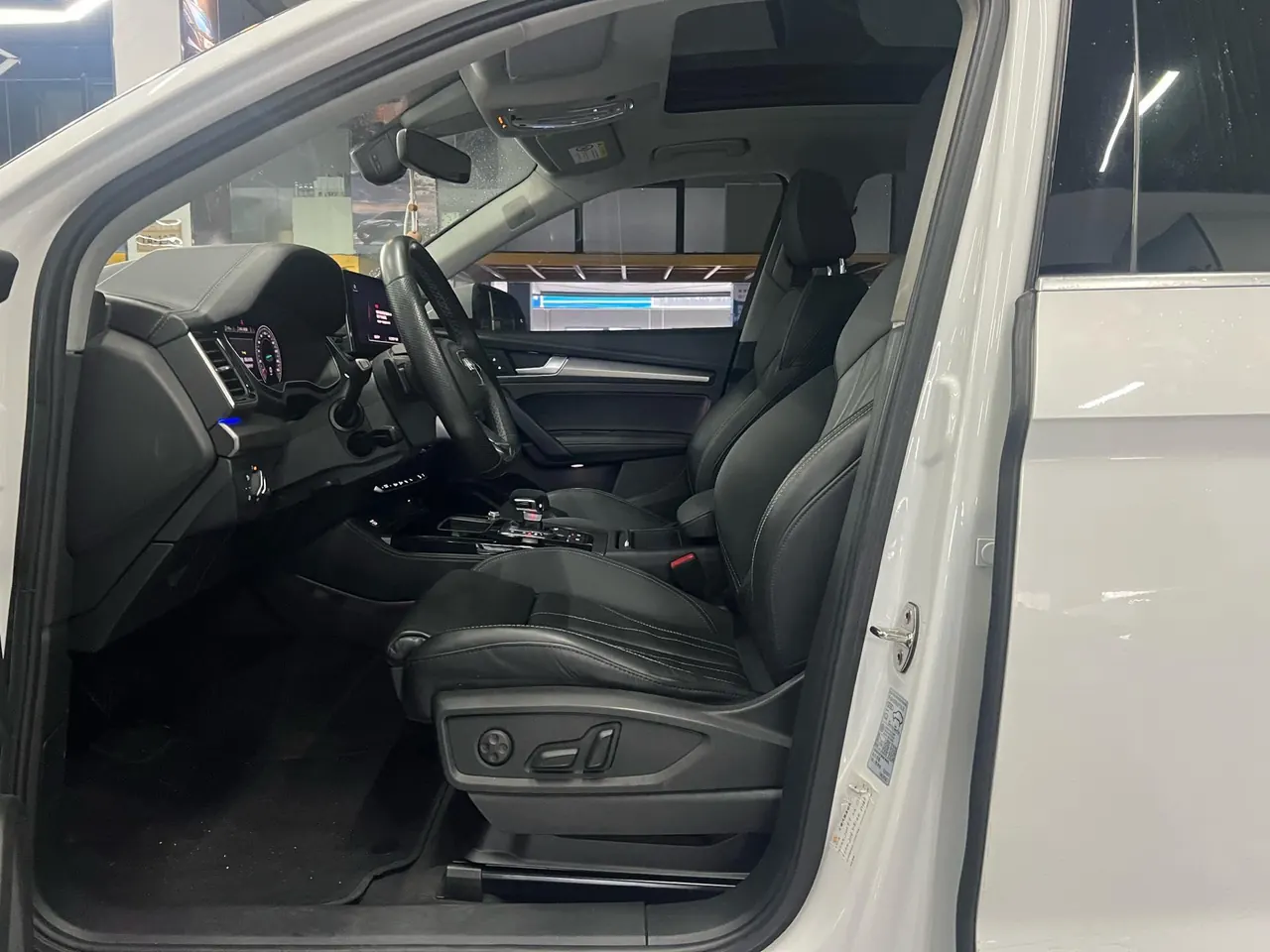 Audi 2022 Q5L 2.0TFSI 45TFSI Deluxe Dynamic (Modified) Automatic Gear 4