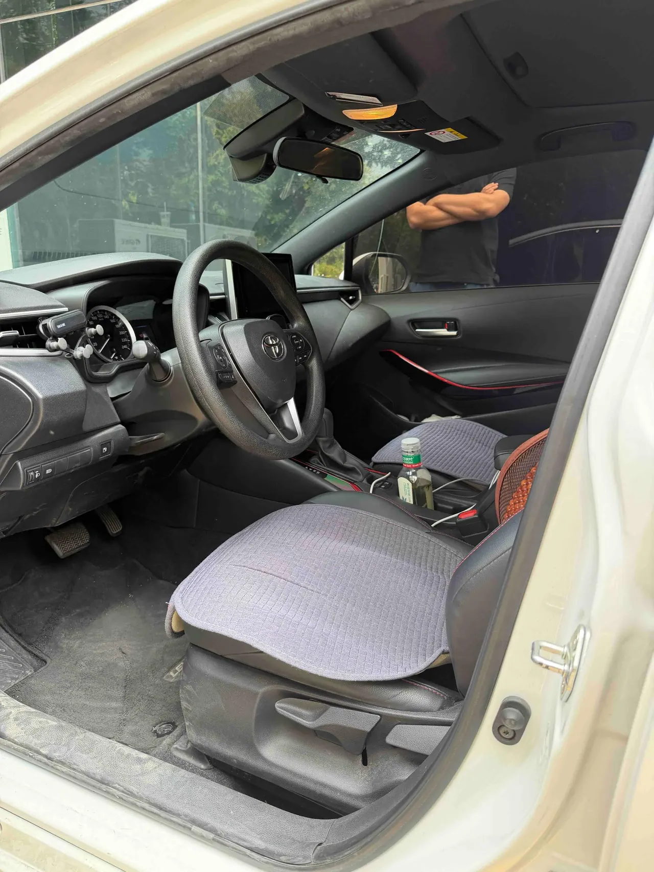 Toyota 2022 Lei Ling Shuangqing 1.8H Stepless Sports Edition Automatic Gear 2